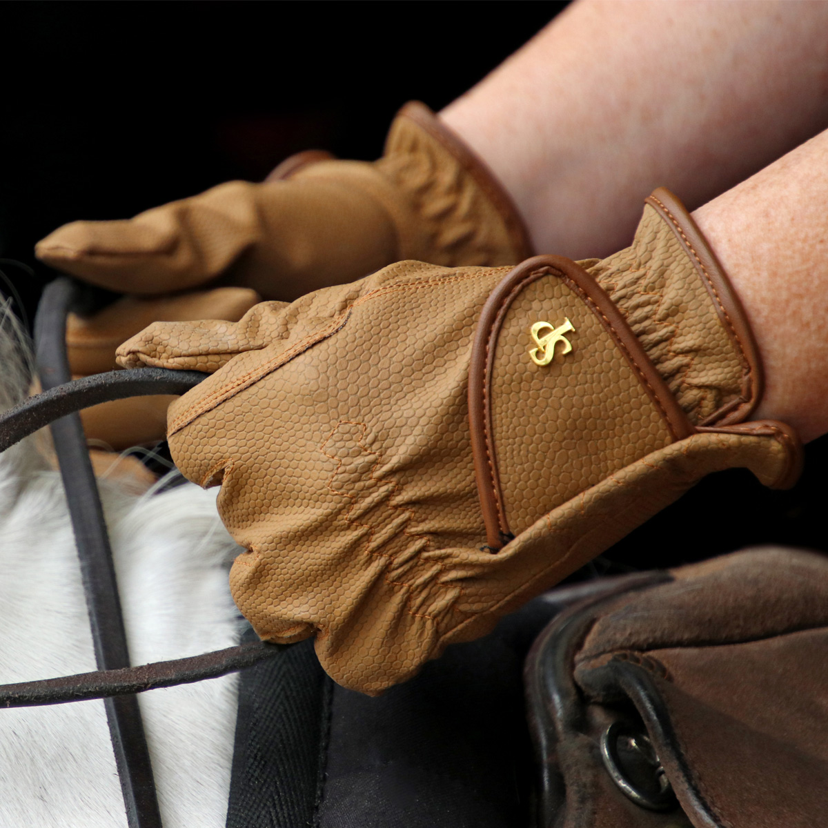 Supreme&#x20;Products&#x20;Performance&#x20;Show&#x20;Gloves&#x20;-&#x20;Tan