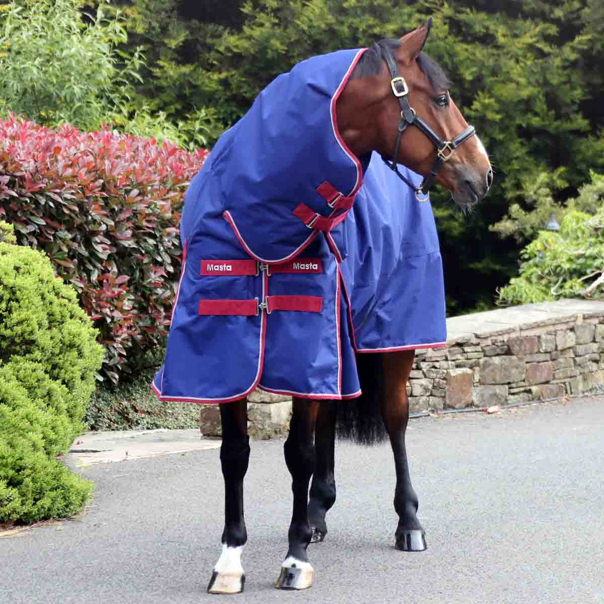 Ventomasta 200g Mediumweight Combo Neck Turnout Rug Navy Blue