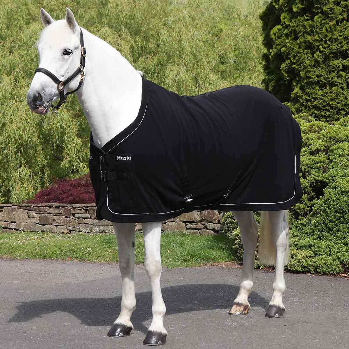 Masta Fleece Rug Standard Neck Black